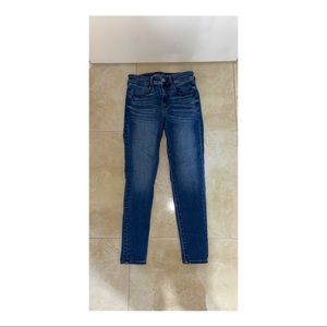 American Eagle Medium Wash Skinny Jeans